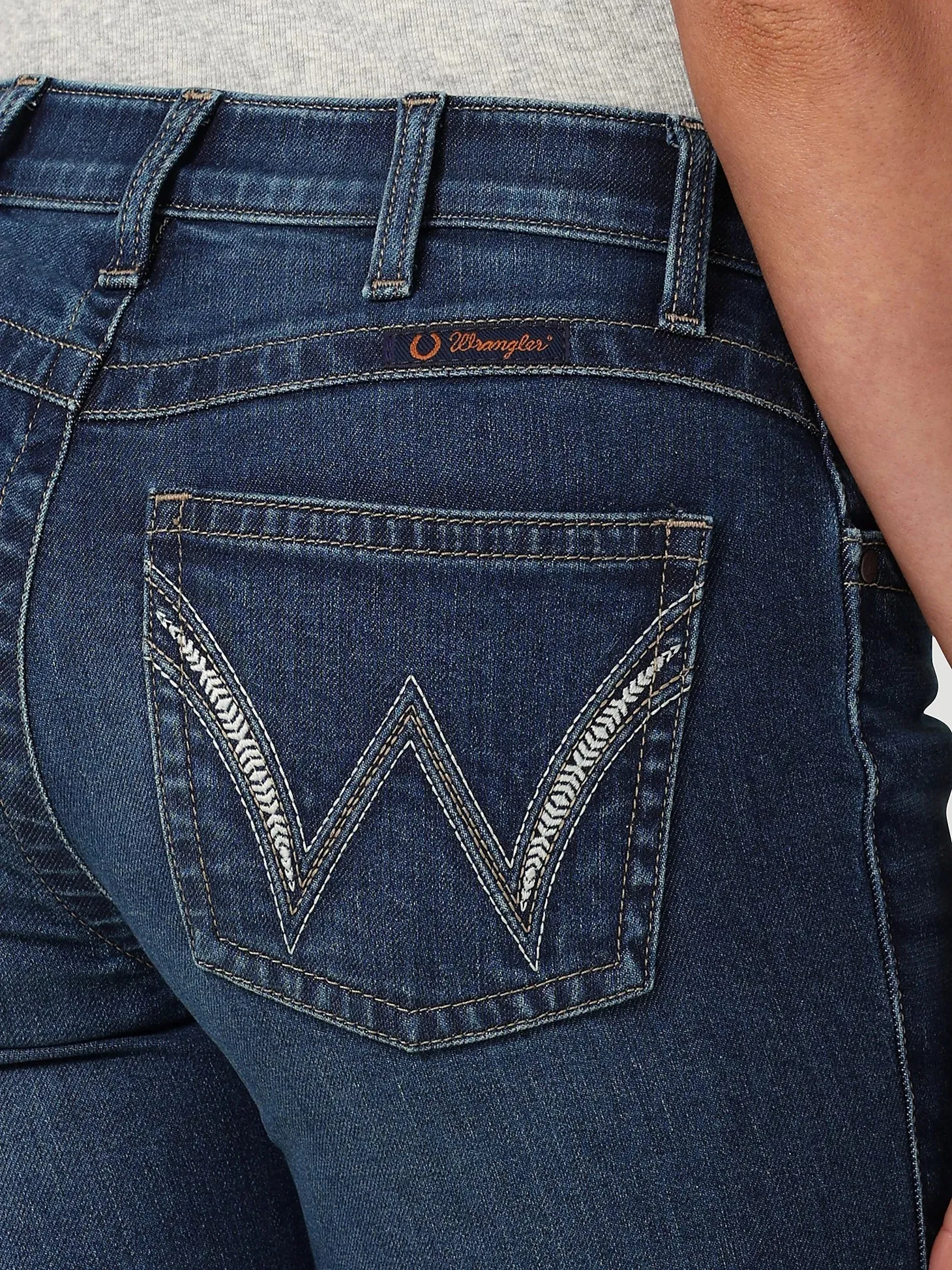 Wrangler Women's Q-Baby Ultimate Riding Jean in Shirley Smart Look