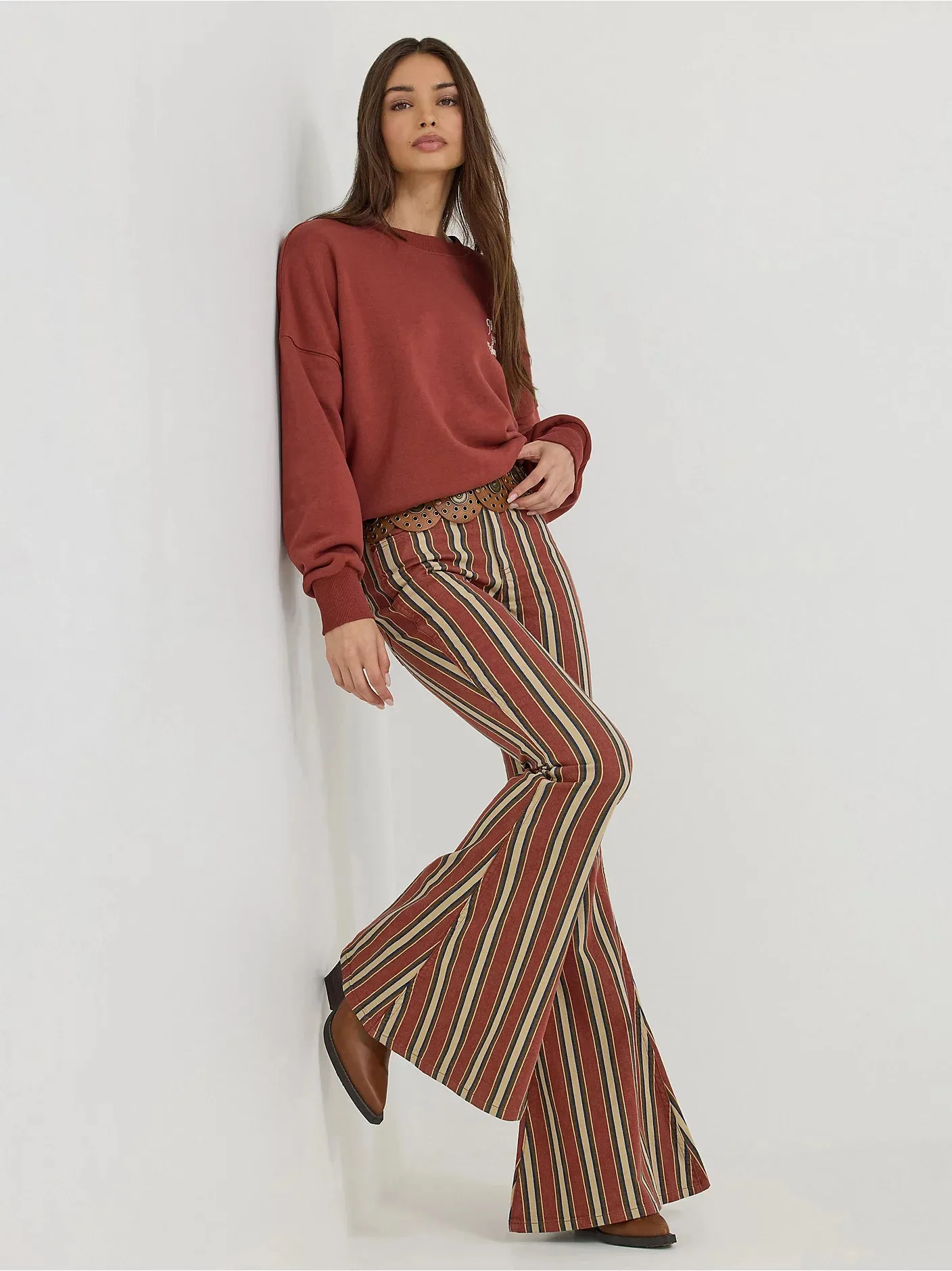 Light Outfit Wrangler x Lainey Wilson Clay Denay Stripe Bell Bottom